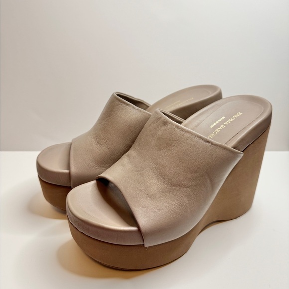Paloma Barcelo Shoes - Paloma Barcelo Aliz Women's Tan Wedge Sandals. Size 37